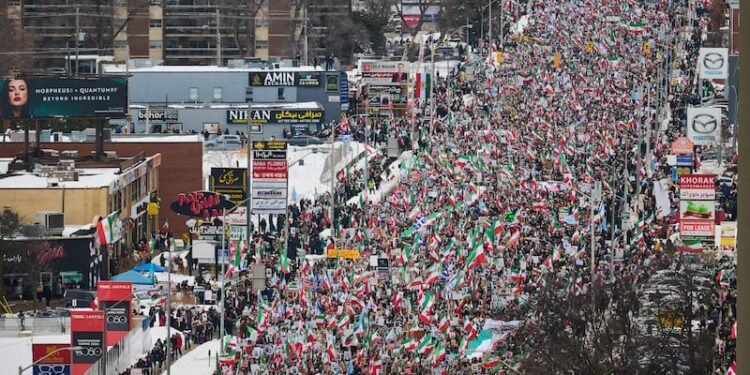 ഇറാനിൽ ഭരണമാറ്റം വേണം; കാൽഗറിയിൽ ഇറാനിയൻ വംശജരുടെ പ്രതിഷേധ പ്രകടനം