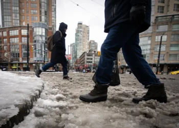 ബ്രിട്ടീഷ് കൊളംബിയയിൽ കനത്ത മഞ്ഞുവീഴ്ചയ്ക്ക് സാധ്യത; തെക്കൻ തീരപ്രദേശങ്ങളിൽ ജാഗ്രതാ നിർദ്ദേശം 1 ബ്രിട്ടീഷ് കൊളംബിയയിൽ കനത്ത മഞ്ഞുവീഴ്ചയ്ക്ക് സാധ്യത; തെക്കൻ തീരപ്രദേശങ്ങളിൽ ജാഗ്രതാ നിർദ്ദേശം