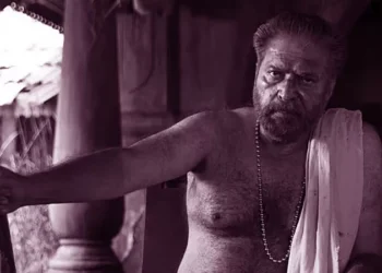 ലോസ് ആഞ്ചലസിലും ഇനി കൊടുമൺ പോറ്റിയുടെ വിളയാട്ടം; ഹോളിവുഡ് മണ്ണിൽ ഭ്രമയുഗത്തിന് ആദരം, ഇന്ത്യയിൽ നിന്ന് തിരഞ്ഞെടുക്കപ്പെട്ട ഏക ചിത്രം! 1 ലോസ് ആഞ്ചലസിലും ഇനി കൊടുമൺ പോറ്റിയുടെ വിളയാട്ടം; ഹോളിവുഡ് മണ്ണിൽ ഭ്രമയുഗത്തിന് ആദരം, ഇന്ത്യയിൽ നിന്ന് തിരഞ്ഞെടുക്കപ്പെട്ട ഏക ചിത്രം!