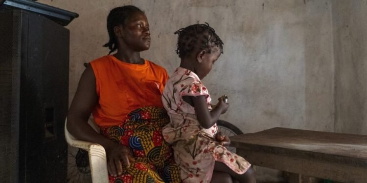 കാനഡയുടെ വിദേശസഹായം വെട്ടിക്കുറയ്ക്കുന്നു: ആശങ്കയിൽ ആരോഗ്യ-ലിംഗസമത്വ മേഖലകൾ; ലക്ഷക്കണക്കിന് സ്ത്രീകൾ ദുരിതത്തിലാകുമെന്ന് മുന്നറിയിപ്പ്