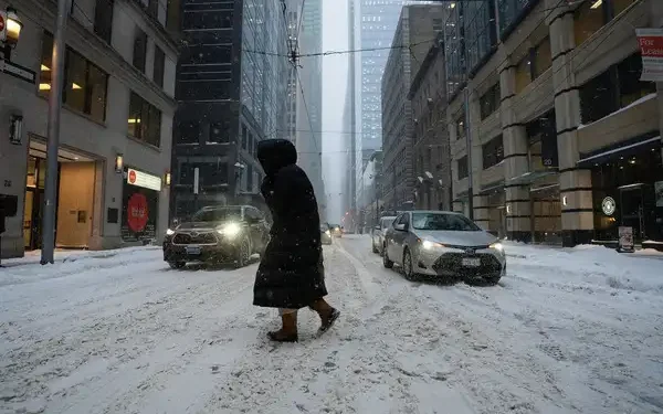 കാനഡയിൽ കാലാവസ്ഥാ വ്യതിയാനം: ഒന്റാരിയോയിൽ അതിശൈത്യം, പടിഞ്ഞാറൻ പ്രവിശ്യകളിൽ റെക്കോർഡ് ചൂട് 1 കാനഡയിൽ കാലാവസ്ഥാ വ്യതിയാനം: ഒന്റാരിയോയിൽ അതിശൈത്യം, പടിഞ്ഞാറൻ പ്രവിശ്യകളിൽ റെക്കോർഡ് ചൂട്