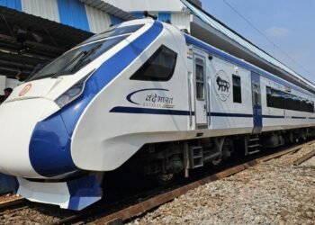 വന്ദേ ഭാരത് എസി ടിക്കറ്റ് കിലോമീറ്ററിന് 2.19 രൂപ മാത്രം; ലോകരാജ്യങ്ങളെ കടത്തിവെട്ടി ഇന്ത്യൻ റെയിൽവേ