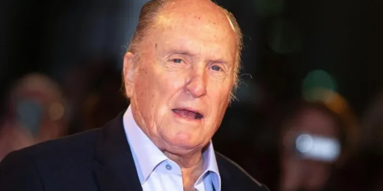 'ഗോഡ്ഫാദറിലെ' വിശ്വസ്തൻ വിടവാങ്ങി; ഹോളിവുഡ് ഇതിഹാസം റോബർട്ട് ഡുവൽ അന്തരിച്ചു 1 Duvall (left) appeared opposite Marlon Brando in The Godfather