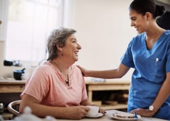 ആശുപത്രി വിട്ടാലും കരുതൽ കൂടെയുണ്ടാകും; വയോജനങ്ങൾക്ക് തുണയായി നയാഗ്ര ‘ലെറ്റ്‌സ് ഗോ ഹോം’ പദ്ധതി വിപുലീകരിക്കുന്നു