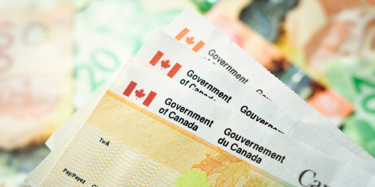 കാനഡയിൽ 2.1 ബില്യൺ ഡോളറിന്റെ സർക്കാർ ചെക്കുകൾ കൈപ്പറ്റാതെ പൊതുജനം; തുക തിരിച്ചെടുക്കാൻ ലളിതമായ നടപടികൾ ഇതാ! 1 കാനഡയിൽ 2.1 ബില്യൺ ഡോളറിന്റെ സർക്കാർ ചെക്കുകൾ കൈപ്പറ്റാതെ പൊതുജനം; തുക തിരിച്ചെടുക്കാൻ ലളിതമായ നടപടികൾ ഇതാ!