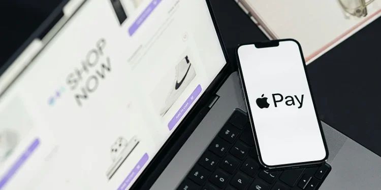 ഇന്ത്യൻ വിപണി പിടിക്കാൻ ആപ്പിൾ പേ! പ്രമുഖ ബാങ്കുകളുമായി ചർച്ചയിൽ; ഡിജിറ്റൽ പേയ്മെന്റ് രംഗത്ത് വൻ മാറ്റത്തിന് സാധ്യത 1 apple pay