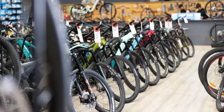 കാനഡയിലെ ഇ-ബൈക്കുകൾ ഇനി അമേരിക്കയിലേക്ക് അയക്കാൻ പേടിക്കണം! അമ്പരപ്പിക്കുന്ന ടാക്സ് കഥയുമായി ബിക്ട്രിക്സ് 1 Biktrix, a Canadian e-bike company,