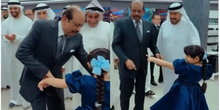 കുട്ടിക്ക് ‘ടോയ് വേണ്ട, ഐഫോൺ മതി’; ഐഫോൺ 17 പ്രോ സമ്മാനിച്ച് യൂസഫലി; വിഡിയോ വൈറൽ