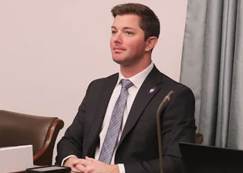 പി.ഇ.ഐയിൽ ആരോഗ്യപ്രതിസന്ധി രൂക്ഷം; ജനകീയ ചർച്ചകളുമായി ജനപ്രതിനിധികൾ; സമ്മർസൈഡിൽ പാർക്കിംഗ് പരിഷ്കാരത്തിനെതിരെ പ്രതിഷേധം