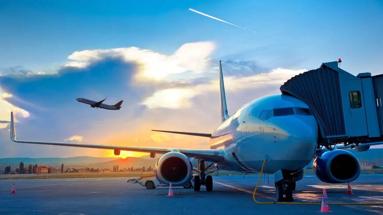 കൊച്ചിയിൽ നിന്നുള്ള 44 ഗൾഫ് വിമാനങ്ങൾ റദ്ദാക്കി; ഇന്ന് 6 സർവീസ് മാത്രം