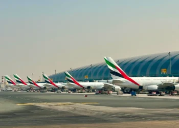 ദുബായ് വിമാനത്താവളം തുറന്നു; നിർത്തിവെച്ചിരുന്ന വിമാന സർവീസുകൾ എമിറേറ്റ്സ് പുനരാരംഭിക്കും