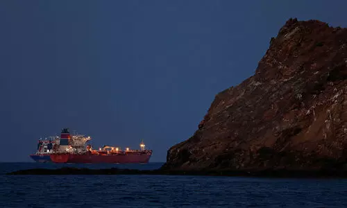 ഹോർമുസ് കടലിടുക്കിന്റെ നിയന്ത്രണം പിടിച്ചെടുക്കാൻ അമേരിക്ക-ഇസ്രായേൽ സംയുക്ത നീക്കം; ഇറാന്റെ എണ്ണപ്പാടങ്ങൾ ഇനി ലക്ഷ്യമിടില്ലെന്ന് നെതന്യാഹു