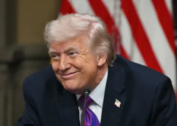 ഇറാനുമായി ചർച്ചയെന്ന് ട്രംപ്; പച്ചക്കള്ളമെന്ന് ടെഹ്റാൻ, സൈനിക നീക്കത്തിൽ നിന്ന് പിന്മാറാനുള്ള തന്ത്രമെന്ന് ആരോപണം