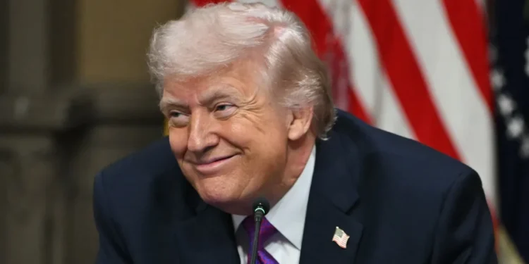 ഇറാനുമായി ചർച്ചയെന്ന് ട്രംപ്; പച്ചക്കള്ളമെന്ന് ടെഹ്റാൻ, സൈനിക നീക്കത്തിൽ നിന്ന് പിന്മാറാനുള്ള തന്ത്രമെന്ന് ആരോപണം 1 ഇറാനുമായി ചർച്ചയെന്ന് ട്രംപ്; പച്ചക്കള്ളമെന്ന് ടെഹ്റാൻ, സൈനിക നീക്കത്തിൽ നിന്ന് പിന്മാറാനുള്ള തന്ത്രമെന്ന് ആരോപണം