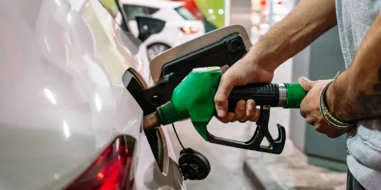 ആശങ്കയായി ഇറാൻ സംഘർഷം; കൈവിട്ട് ഇന്ധനവില; ബജറ്റ് തെറ്റി സാധാരണക്കാർ