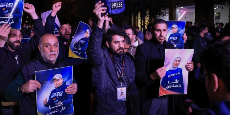 ലെബനനില്‍ ഇസ്രയേല്‍ വ്യോമാക്രമണം; മൂന്ന് മാധ്യമപ്രവര്‍ത്തകര്‍ കൊല്ലപ്പെട്ടു