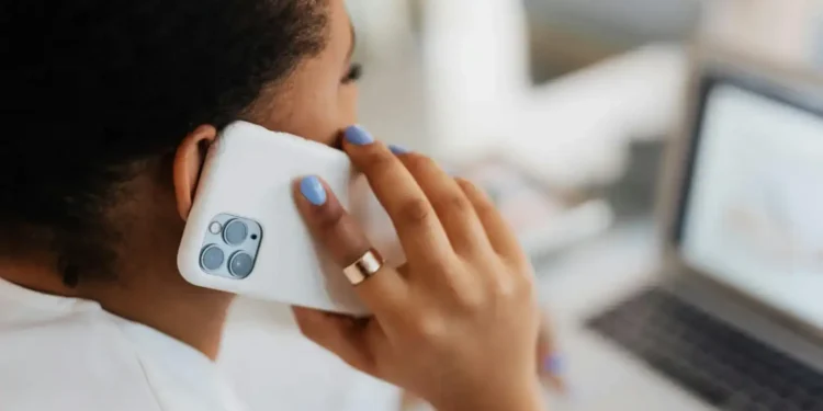 പിഴ പേടിക്കാതെ, ഇനി ഇഷ്ടമുള്ള പ്ലാനിലേക്ക് മാറാം; ടെലികോം കമ്പനികളുടെ അമിത ചാർജുകൾക്ക് തടയിടാൻ കാനഡ; ജൂൺ മുതൽ പുതിയ നിയമം 1 പിഴ പേടിക്കാതെ, ഇനി ഇഷ്ടമുള്ള പ്ലാനിലേക്ക് മാറാം; ടെലികോം കമ്പനികളുടെ അമിത ചാർജുകൾക്ക് തടയിടാൻ കാനഡ; ജൂൺ മുതൽ പുതിയ നിയമം