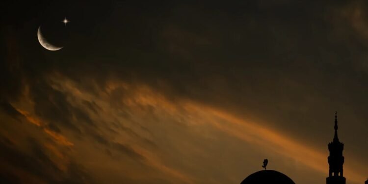 മാസപ്പിറ കണ്ടു: കേരളത്തിൽ നാളെ ചെറിയ പെരുന്നാൾ