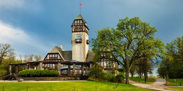 ടൊറന്റോയിലെ ചിലവ് താങ്ങാനാവുന്നില്ലേ? മാസവാടകയും ലിവിങ് കോസ്റ്റും കുറഞ്ഞ കാനഡയിലെ 'സേഫ്' ഇടങ്ങൾ ഇവയാണ് 1 ടൊറന്റോയിലെ ചിലവ് താങ്ങാനാവുന്നില്ലേ? മാസവാടകയും ലിവിങ് കോസ്റ്റും കുറഞ്ഞ കാനഡയിലെ ‘സേഫ്’ ഇടങ്ങൾ ഇവയാണ്