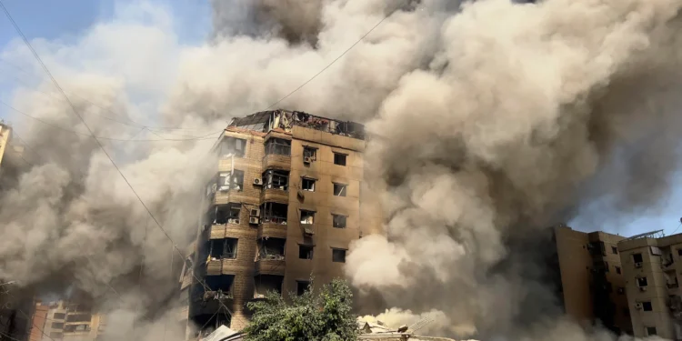 ഹിസ്ബുള്ളയുടെ മിസൈൽ ആക്രമണം; ബെയ്റൂട്ടിൽ ഇസ്രായേലിന്റെ വൻ തിരിച്ചടി