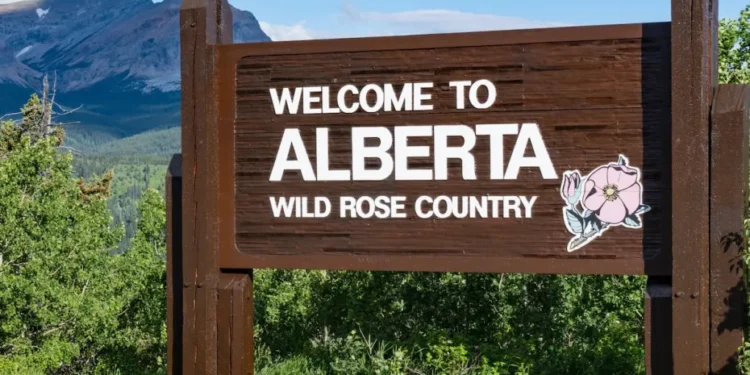 ആൽബർട്ടയിൽ ജീവിതച്ചെലവ് കൂടും; ഹോട്ടൽ വാടകയും ടാക്സും വർദ്ധിക്കുന്നു, അറിഞ്ഞിരിക്കേണ്ട 5 പ്രധാന മാറ്റങ്ങൾ! 1 ആൽബർട്ടയിൽ ജീവിതച്ചെലവ് കൂടും; ഹോട്ടൽ വാടകയും ടാക്സും വർദ്ധിക്കുന്നു, അറിഞ്ഞിരിക്കേണ്ട 5 പ്രധാന മാറ്റങ്ങൾ!