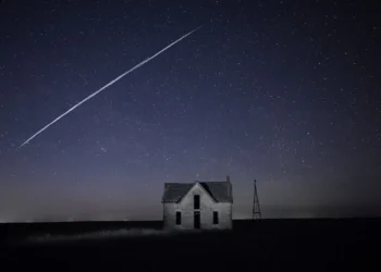 ഇലോൺ മസ്കിന് വെല്ലുവിളി; ബഹിരാകാശത്ത് സ്വന്തം 'സാമ്രാജ്യം' പണിയാൻ കാനഡ, ലക്ഷ്യം പ്രതിരോധ സുരക്ഷ 1 ഇലോൺ മസ്കിന് വെല്ലുവിളി; ബഹിരാകാശത്ത് സ്വന്തം ‘സാമ്രാജ്യം’ പണിയാൻ കാനഡ, ലക്ഷ്യം പ്രതിരോധ സുരക്ഷ