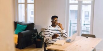 പ്രവാസികൾ ഈ ചതിക്കുഴികളിൽ വീഴരുത്; കാനഡയിലെ പ്രധാന സാമ്പത്തിക തട്ടിപ്പുകൾ ഇവയാണ്; പണം നഷ്ടപ്പെടാതിരിക്കാൻ ഈ കാര്യങ്ങൾ ശ്രദ്ധിക്കാം 2 പ്രവാസികൾ ഈ ചതിക്കുഴികളിൽ വീഴരുത്; കാനഡയിലെ പ്രധാന സാമ്പത്തിക തട്ടിപ്പുകൾ ഇവയാണ്; പണം നഷ്ടപ്പെടാതിരിക്കാൻ ഈ കാര്യങ്ങൾ ശ്രദ്ധിക്കാം