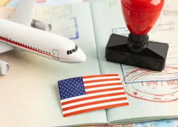 അമേരിക്കൻ വിസ വേണോ? ലക്ഷങ്ങൾ ബോണ്ട് നൽകേണ്ടി വരും!; 12 രാജ്യങ്ങൾക്ക് മേൽ നിയന്ത്രണം കടുപ്പിച്ച് ട്രംപ് ഭരണകൂടം 4 അമേരിക്കൻ വിസ വേണോ? ലക്ഷങ്ങൾ ബോണ്ട് നൽകേണ്ടി വരും!; 12 രാജ്യങ്ങൾക്ക് മേൽ നിയന്ത്രണം കടുപ്പിച്ച് ട്രംപ് ഭരണകൂടം