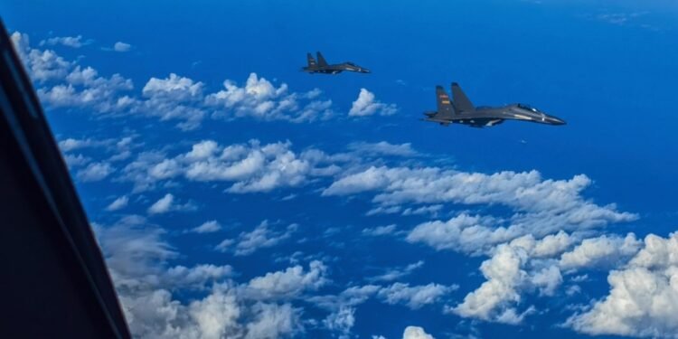 തായ്വാന് ചുറ്റും ചൈനയുടെ പടയൊരുക്കം: 26 വിമാനങ്ങളും 7 യുദ്ധക്കപ്പലുകളും കണ്ടെത്തി 1 jets