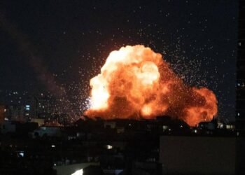 പൊട്ടിത്തെറി ശബ്ദങ്ങൾ കേട്ട് ഭയപ്പെടേണ്ട; ഏഴ് ഡ്രോണുകൾ തകർത്തെന്ന് കുവൈത്ത് സൈന്യം