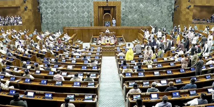 സ്പീക്കറെ മാറ്റണം: പാർലമെന്റിൽ ഇന്ന് തീപാറും പോരാട്ടം; പ്രതിപക്ഷ പ്രമേയത്തിൽ പത്ത് മണിക്കൂർ ചർച്ച