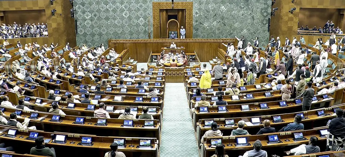 സ്പീക്കറെ മാറ്റണം: പാർലമെന്റിൽ ഇന്ന് തീപാറും പോരാട്ടം; പ്രതിപക്ഷ പ്രമേയത്തിൽ പത്ത് മണിക്കൂർ ചർച്ച