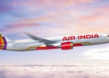 വിമാനയാത്രക്കാർക്ക് തിരിച്ചടി; ടിക്കറ്റ് നിരക്ക് കൂടും, ഇന്ധന സർചാർജ് പ്രഖ്യാപിച്ച് എയർ ഇന്ത്യ, പുതുക്കിയ നിരക്കുകൾ ഇങ്ങനെ