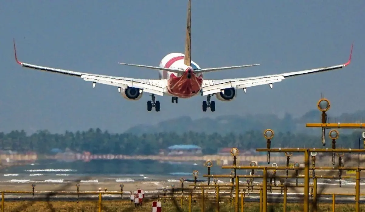 വിമാനയാത്രക്കാർക്ക് ആശ്വാസം; 60 ശതമാനം സീറ്റുകൾക്കും അധിക നിരക്ക് ഈടാക്കരുതെന്ന് ഡി.ജി.സി.എ.
