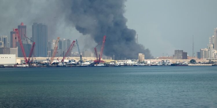 “ഒന്നിനെയും വെറുതെ വിടില്ല”; ഗൾഫ് മേഖലയിലെ 27 യുഎസ് താവളങ്ങളിൽ ഡ്രോൺ ആക്രമണം നടത്തിയെന്ന് ഐആർജിസി