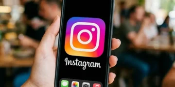 ഇൻസ്റ്റഗ്രാമിൽ ഇനി ‘രഹസ്യം’ സൂക്ഷിക്കാനാവില്ല; ചാറ്റുകൾ ബാക്കപ്പ് ചെയ്യാൻ നിർദ്ദേശം, എൻഡ്-ടു-എൻഡ് എൻക്രിപ്ഷൻ ഒഴിവാക്കാൻ മെറ്റ