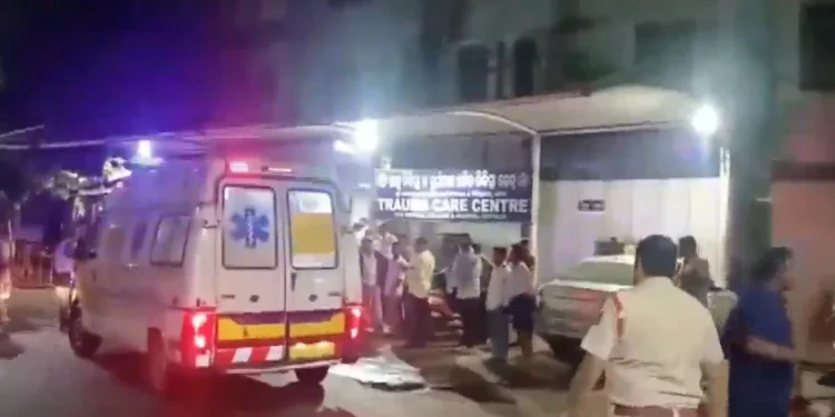 ഒഡീഷയിലെ മെഡിക്കൽ കോളേജ് ആശുപത്രിയിൽ വൻ തീപിടിത്തം; 10 രോഗികൾക്ക് ദാരുണാന്ത്യം