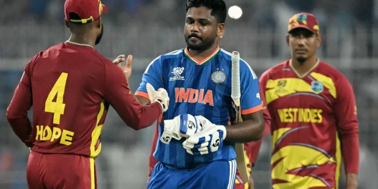 വിൻഡീസിനെതിരായ തകർപ്പൻ പ്രകടനം; ഐസിസി ടി-20 റാങ്കിങ്ങിൽ വൻ കുതിപ്പുമായി സഞ്ജു സാംസൺ 1 വിൻഡീസിനെതിരായ തകർപ്പൻ പ്രകടനം; ഐസിസി ടി-20 റാങ്കിങ്ങിൽ വൻ കുതിപ്പുമായി സഞ്ജു സാംസൺ