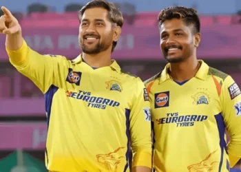 ചെന്നൈയിൽ സഞ്ജു തരംഗം: സഞ്ജുവിനെ വരവേറ്റ് ധോണി; ആരാധകർ കാത്തിരുന്ന ആ നിമിഷം! 5 ചെന്നൈയിൽ സഞ്ജു തരംഗം: സഞ്ജുവിനെ വരവേറ്റ് ധോണി; ആരാധകർ കാത്തിരുന്ന ആ നിമിഷം!