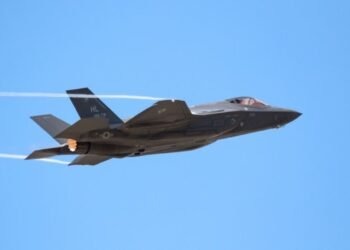 അമേരിക്കയ്ക്ക് വൻ തിരിച്ചടി; അതിനൂതന എഫ്-35 യുദ്ധവിമാനം വെടിവെച്ചിട്ടെന്ന് ഇറാൻ