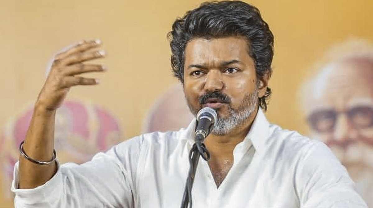 “മുഖ്യമന്ത്രി പദം, പാതി സീറ്റുകൾ”; വിജയ്‌ക്ക് ബിജെപിയുടെ വമ്പൻ ഓഫർ? വെളിപ്പെടുത്തലുമായി ടിവികെ നേതാവ്!