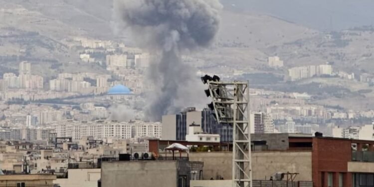 ഒമാനിൽ ഡ്രോൺ ആക്രമണം: രണ്ട് ഇന്ത്യക്കാർ കൊല്ലപ്പെട്ടു; 11 പേർക്ക് പരിക്ക് 1 oman