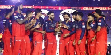 കിരീടം മാത്രമല്ല, കോടികളുടെ തിളക്കവും; ഐപിഎല്ലിലെ ഏറ്റവും മൂല്യമേറിയ ടീമായി ആർസിബി 2 കിരീടം മാത്രമല്ല, കോടികളുടെ തിളക്കവും; ഐപിഎല്ലിലെ ഏറ്റവും മൂല്യമേറിയ ടീമായി ആർസിബി