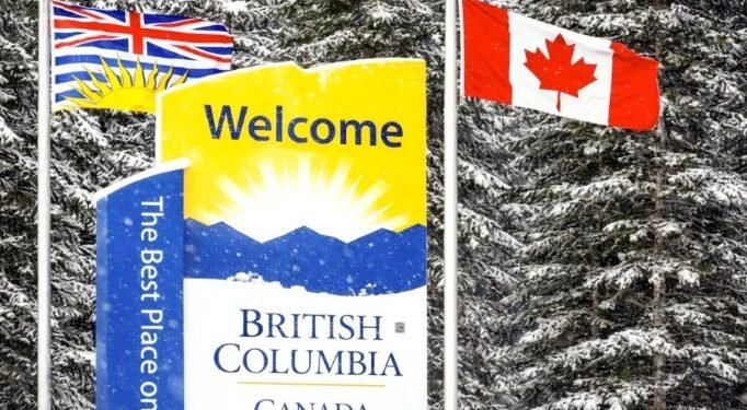 ബ്രിട്ടീഷ് കൊളംബിയയിൽ വിപ്ലവകരമായ നിയമമാറ്റങ്ങൾ: ആരോഗ്യമേഖലയിലും തൊഴിലിടങ്ങളിലും പുതിയ നിയന്ത്രണങ്ങൾ നിലവിൽ വന്നു 1 ബ്രിട്ടീഷ് കൊളംബിയയിൽ വിപ്ലവകരമായ നിയമമാറ്റങ്ങൾ: ആരോഗ്യമേഖലയിലും തൊഴിലിടങ്ങളിലും പുതിയ നിയന്ത്രണങ്ങൾ നിലവിൽ വന്നു