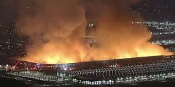 ഹഗ്ഗീസ് നിർമാതാക്കളായ കിംബർലി-ക്ലാർക്ക് വെയർഹൗസിൽ വൻ തീപിടിത്തം; ജീവനക്കാരൻ തീയിട്ടെന്ന് സംശയം 3 ഹഗ്ഗീസ് നിർമാതാക്കളായ കിംബർലി-ക്ലാർക്ക് വെയർഹൗസിൽ വൻ തീപിടിത്തം; ജീവനക്കാരൻ തീയിട്ടെന്ന് സംശയം