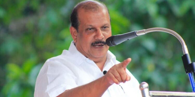 'മെത്രാൻമാർ ഊളത്തരം കാണിക്കുന്നു, രാഷ്ട്രീയം പറഞ്ഞാൽ രാഷ്ട്രീയമായി നേരിടും'; സഭാ നേതൃത്വത്തിനെതിരെ രൂക്ഷവിമർശനവുമായി പി.സി. ജോർജ് 1 PC george