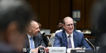 ചർച്ചകൾക്ക് കാനഡ റെഡി! US ബന്ധം മെച്ചപ്പെടുത്താൻ പുതിയ അംബാസഡർ മാർക്ക് വൈസ്‌മാൻ; ലക്ഷ്യം സാമ്പത്തിക ഭദ്രത