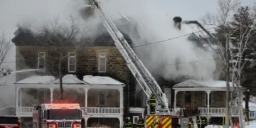 ചാത്തമിലെ നൂറ്റാണ്ടുകൾ പഴക്കമുള്ള കോൺവെൻ്റ് കെട്ടിടത്തിൽ വൻ തീപിടിത്തം; സംഭവം ഈസ്റ്റർ ദിനത്തിൽ