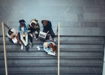 രണ്ട് പെർമിറ്റുകളുടെ കാലം കഴിഞ്ഞു; കാനഡയിലെ വിദേശ വിദ്യാർത്ഥികൾക്ക് ഇളവുകളുമായി പുതിയ പരിഷ്കാരം