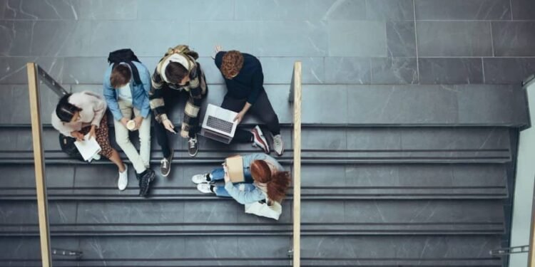 രണ്ട് പെർമിറ്റുകളുടെ കാലം കഴിഞ്ഞു; കാനഡയിലെ വിദേശ വിദ്യാർത്ഥികൾക്ക് ഇളവുകളുമായി പുതിയ പരിഷ്കാരം